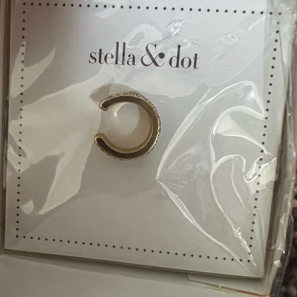 Gold Stella & Dot pave ear cuff NIB - Picture 3 of 3